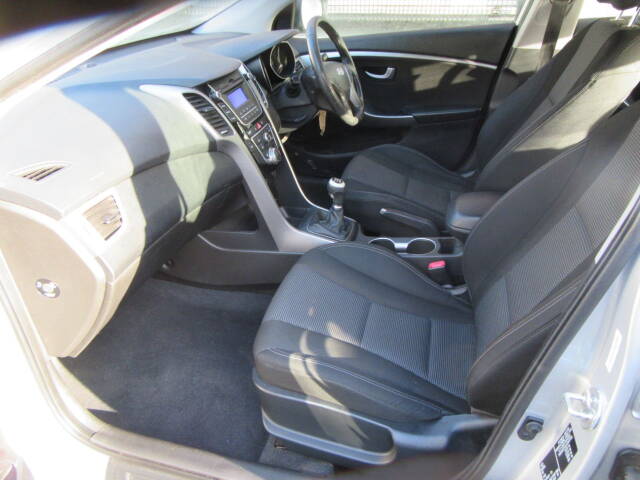Hyundai i30 1.6 CRDi Blue Drive Active 5dr Hatchback Diesel Silver